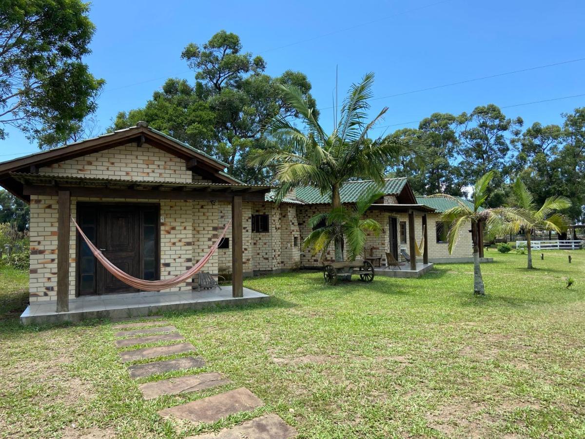 Haras Trevo De Ferro, Praia, Piscina E Campo Torres Buitenkant foto