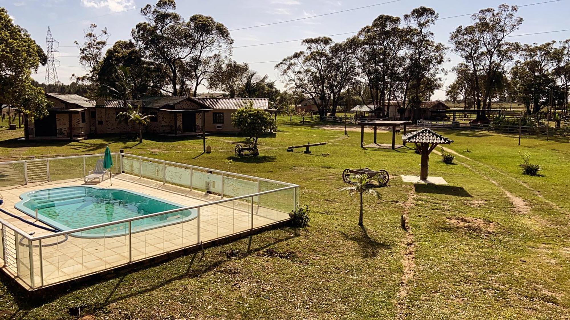 Haras Trevo De Ferro, Praia, Piscina E Campo Torres Buitenkant foto
